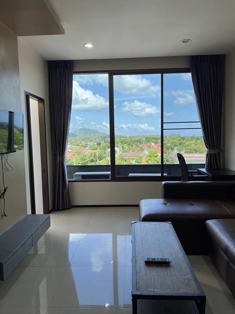 2-Bedroom Mountain-View Apartment at Nai Harn Beach Condominium, 5 Minutes to the Beach — photo 1